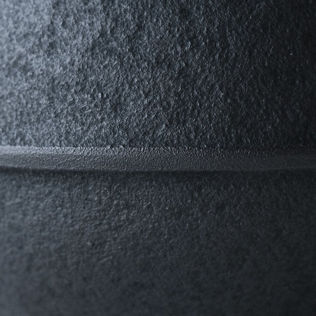 空間鋳造／南部鉄瓶 Egg