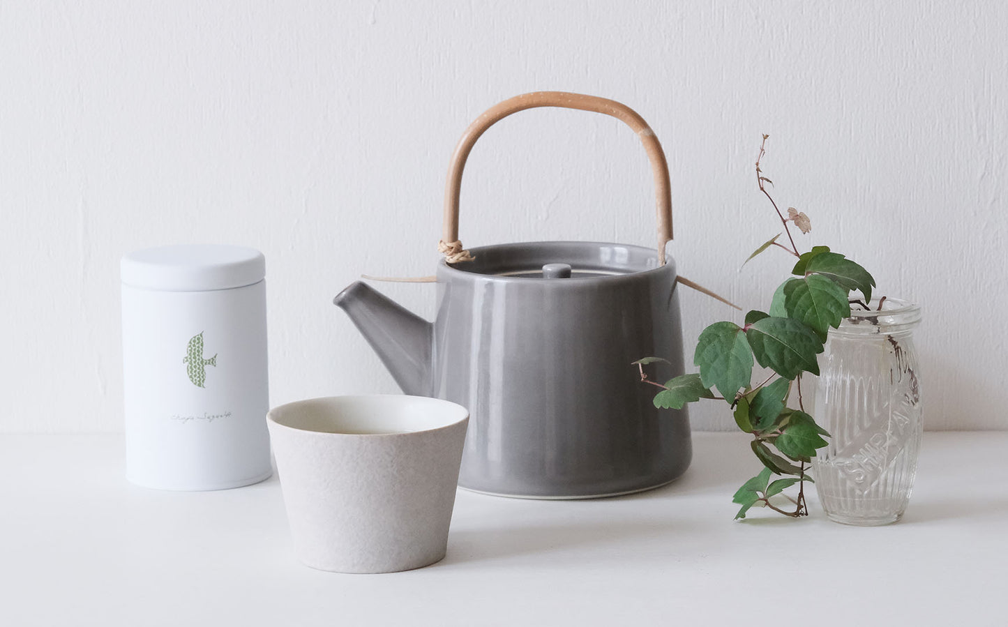 茶屋すずわ／めざめのお茶（煎茶と芽茶）