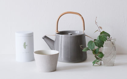 茶屋すずわ／めざめのお茶（煎茶と芽茶）